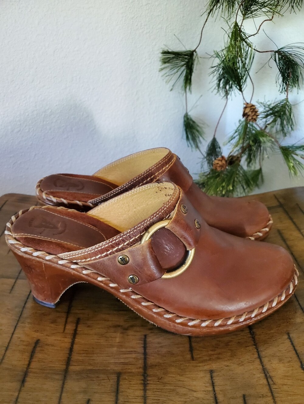 Frye Charlotte Leather Vintage Clog Mule Ring Harness Heels Western Boho - Picture 13 of 15
